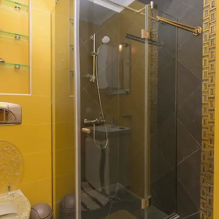 On Perushtitsa 40 *